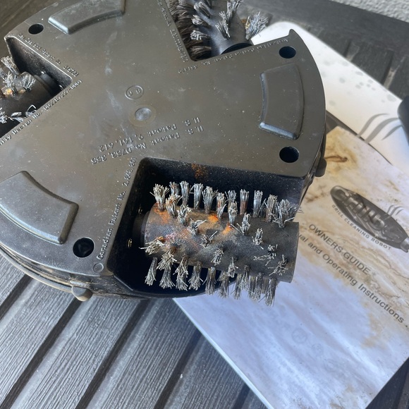 Grillbot Automatic Grill Cleaning Robot Includes AC Adapter to recharge - Picture 5 of 8